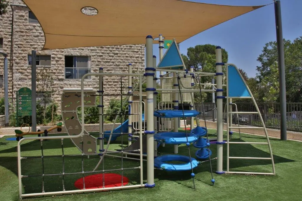 גינת יהודי בולגריה בירושלים - תמונה 2