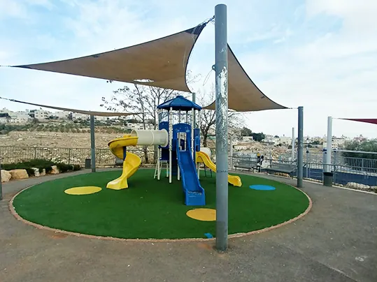 גן אום ליסון בירושלים - תמונה 3