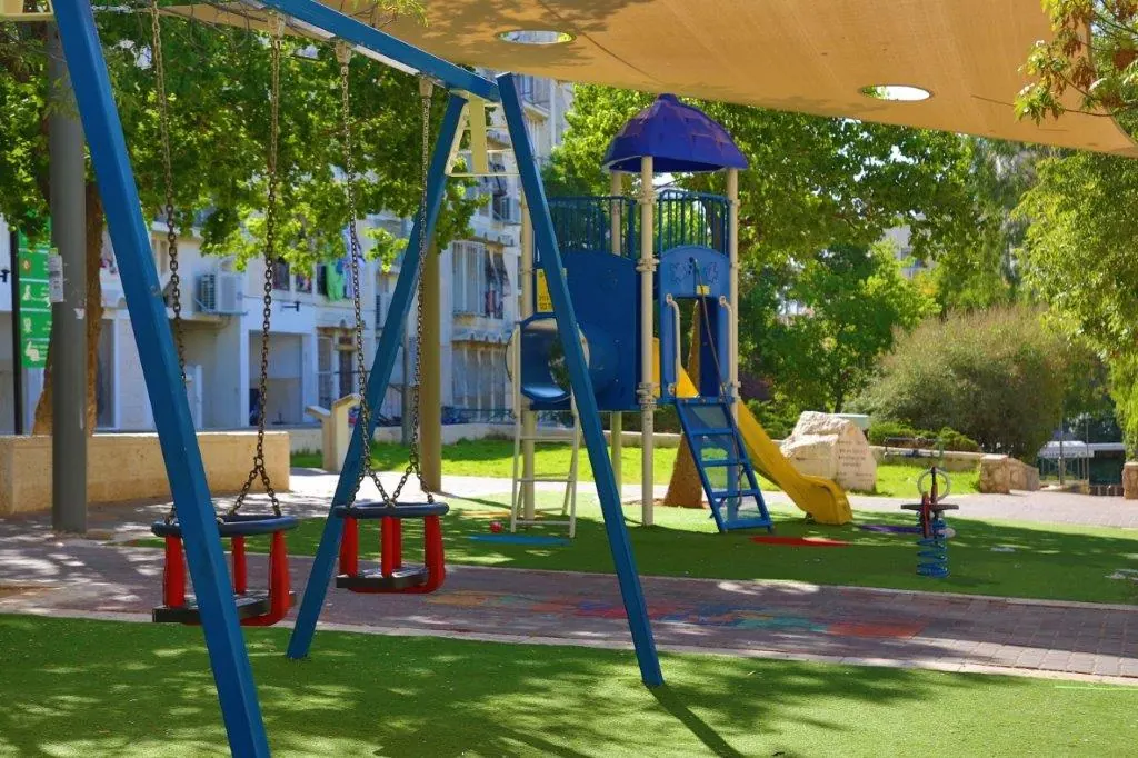 גן החניה בירושלים - תמונה 2