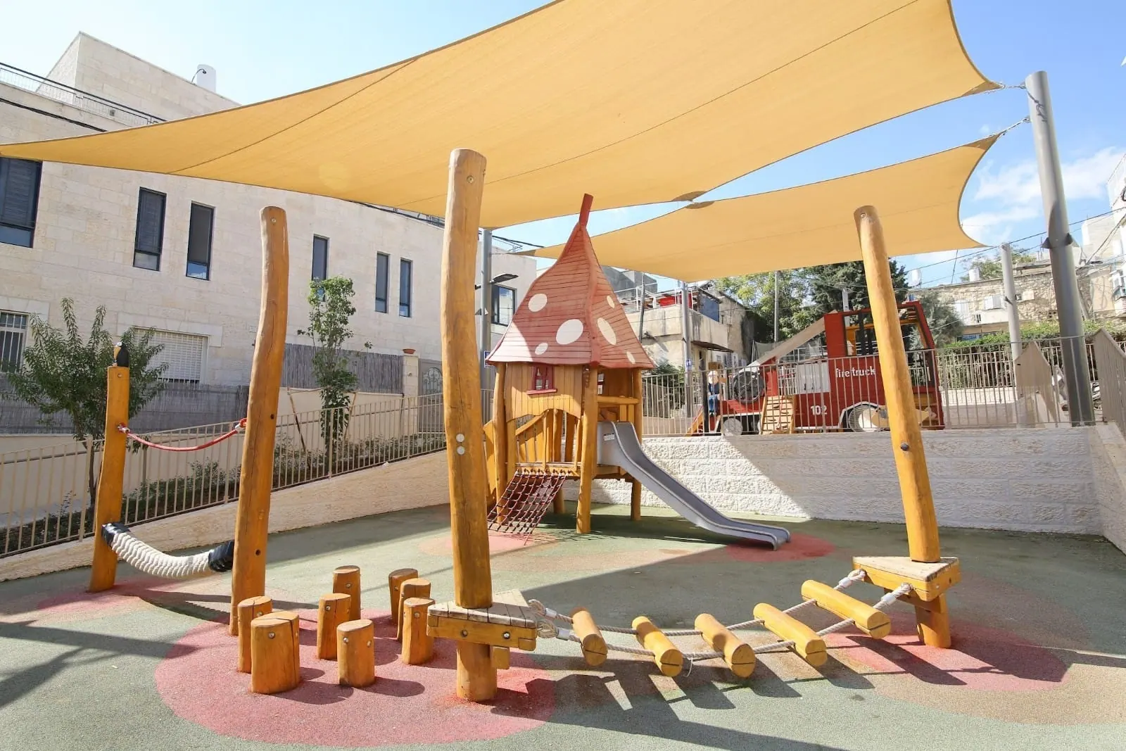 גן המשחקים אנטיגונוס המשודרג בירושלים - תמונה 4