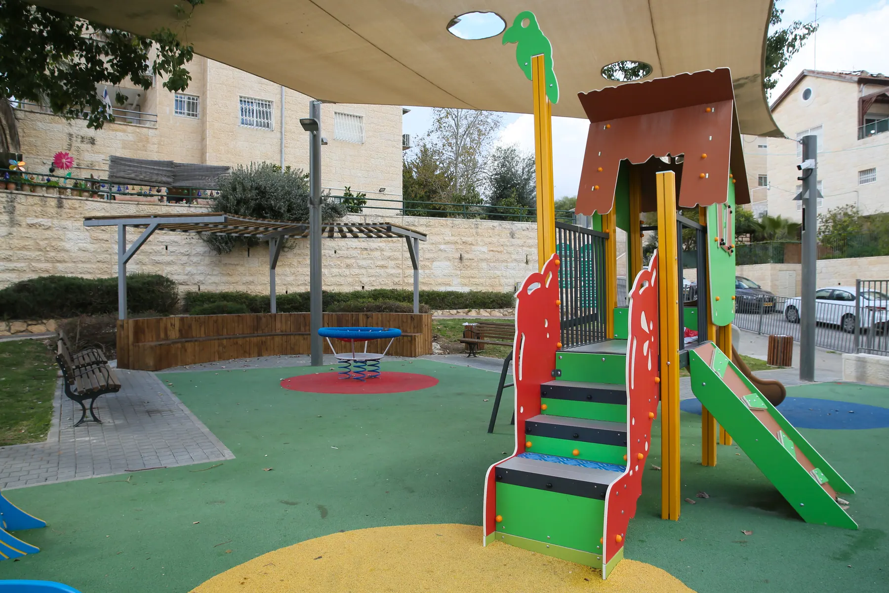 גני משחקים - שלמה דוגה בירושלים - תמונה 2
